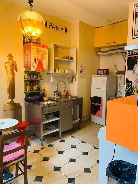 Loft Artistique Parisien 아파트